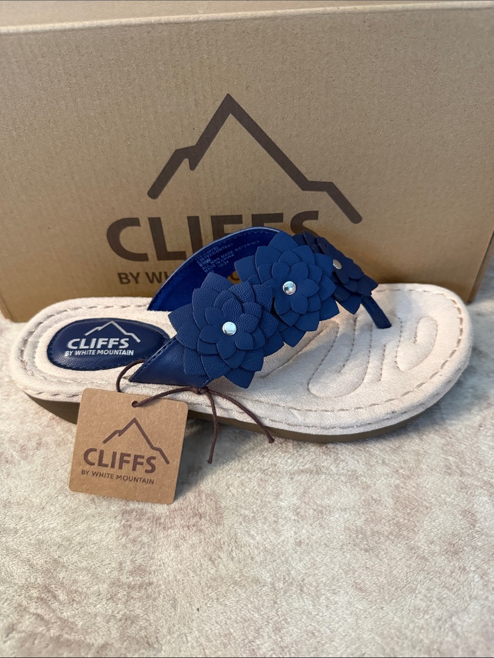 Cliffs by WHITE MOUNTAIN Navy Content Floral Thong Sandal